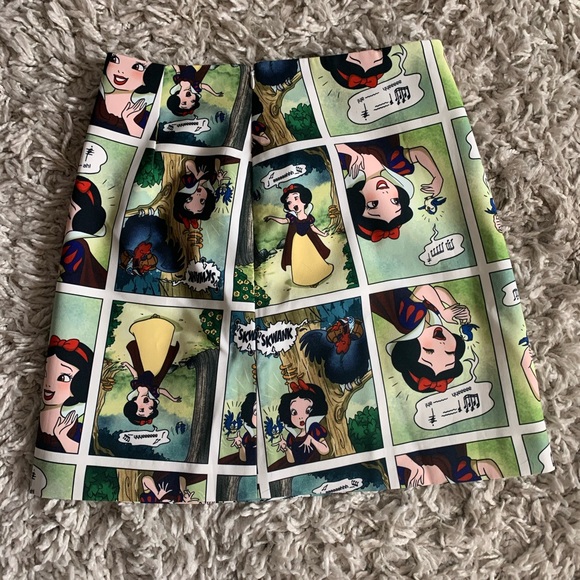 Snow White skirt - Picture 1 of 2